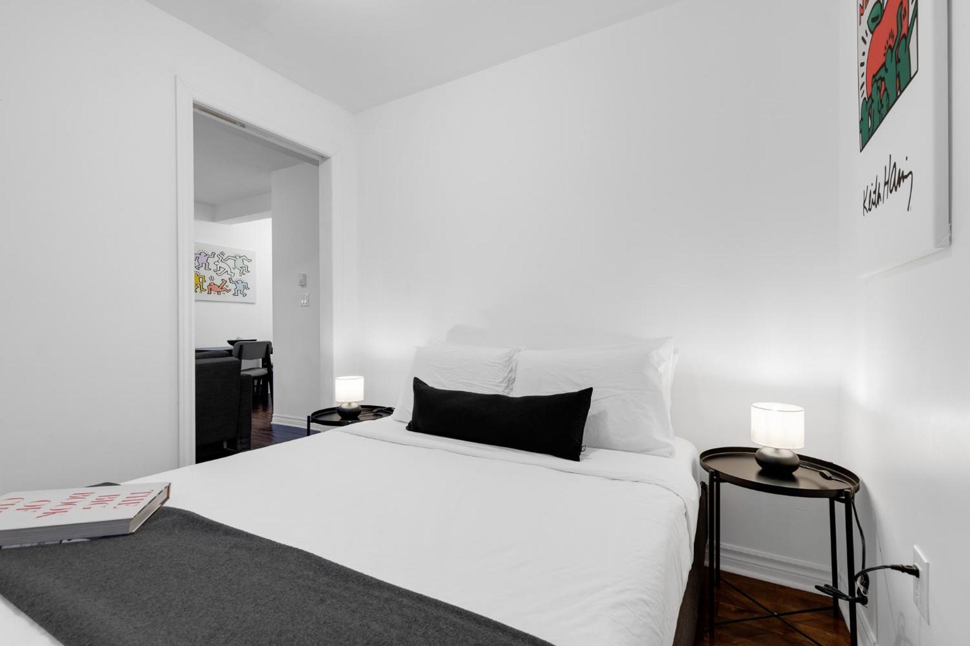 Liv Mtl Mtl Aparthotel Montreal Bagian luar foto