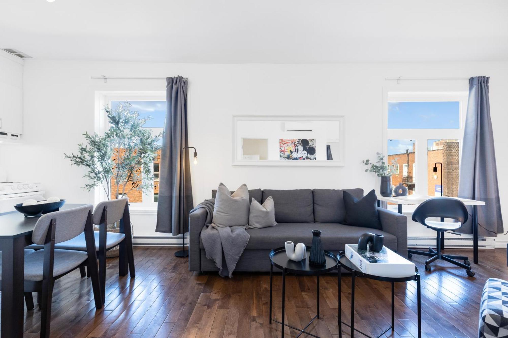 Liv Mtl Mtl Aparthotel Montreal Bagian luar foto