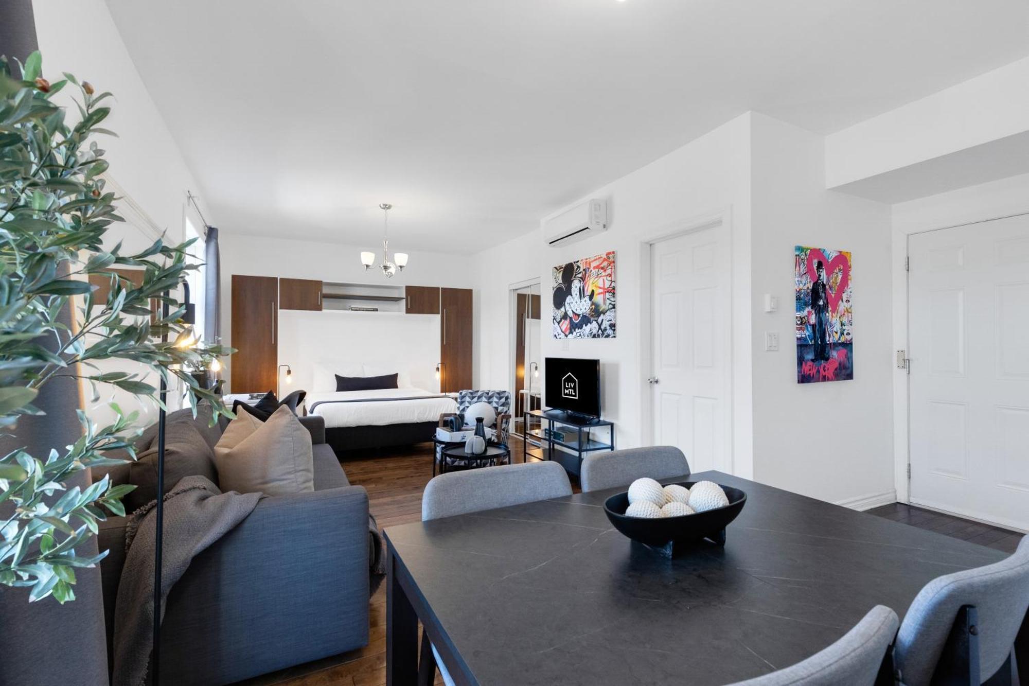 Liv Mtl Mtl Aparthotel Montreal Bagian luar foto