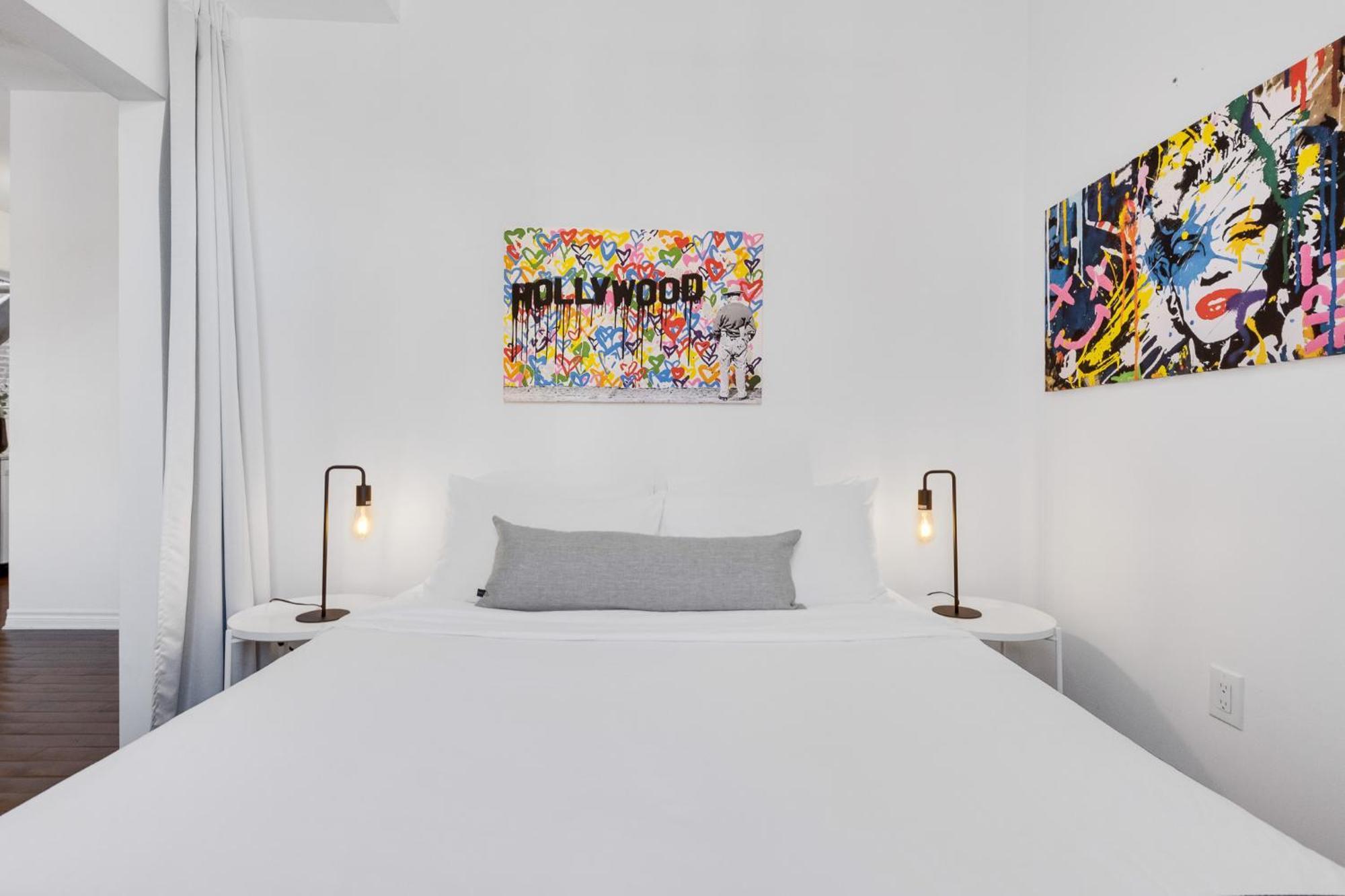Liv Mtl Mtl Aparthotel Montreal Bagian luar foto